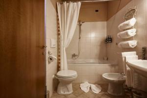 Vonios kambarys apgyvendinimo įstaigoje Casa Bellagina
