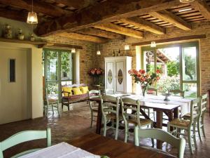 Fotografie z fotogalerie ubytování Villa in Barchi near Cattolica Beach v destinaci Barchi