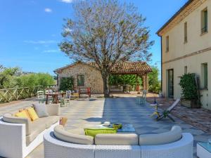 Posezení v ubytování Villa in Barchi near Cattolica Beach