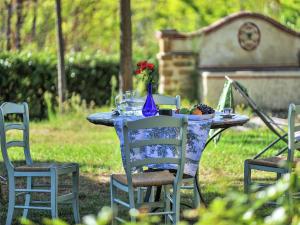 Zahrada ubytování Villa in Barchi near Cattolica Beach
