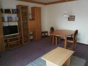 Μια τηλεόραση ή/και κέντρο ψυχαγωγίας στο Appartement Sunshine