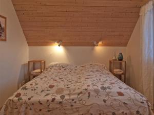 Postel nebo postele na pokoji v ubytování Skyrhusid HI Hostel