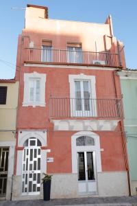 The building in which the holiday home is located