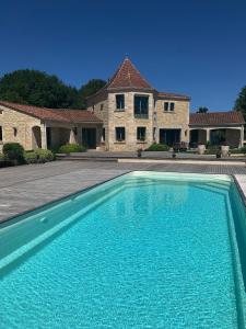 Gallery image of CHAMBRES D'HOTES DANS MAISON DE CARACTERE in Lalinde