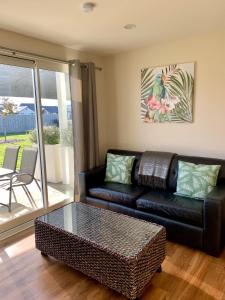 Posezení v ubytování Amberley Serviced Apartments