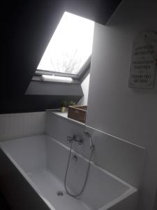 Vakantiehoeve De Klepperij tesisinde bir banyo