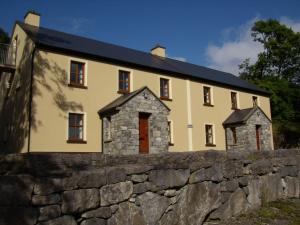 Gallery image of Clare's Rock Self-catering Accommodation in Carron