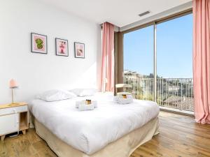 Postel nebo postele na pokoji v ubytování LA CALADE + 58 fotografií