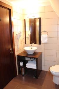 Koupelna v ubytování Vila Trapez + 37 fotografií