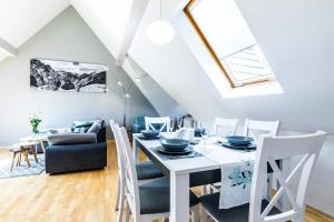 Posedenie v ubytovaní Apartament Irys + 12 fotografií