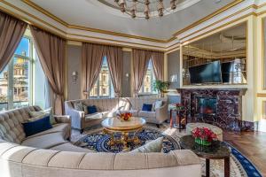 Гостиная зона в Лотте Отель Санкт-Петербург – The Leading Hotels of the World
