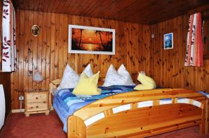 Postel nebo postele na pokoji v ubytování Ferienhaus Backstuber