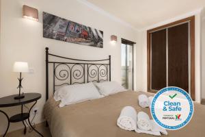 Cama o camas de una habitación en Moradia Ricardo - Praia da Gale