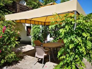 Giardino di Apartment Dedine Golubac