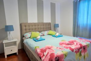 Postel nebo postele na pokoji v ubytování LUXURY APARTMENT KALA 2