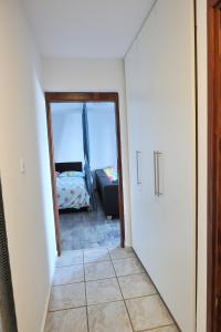 Postel nebo postele na pokoji v ubytování LUXURY APARTMENT KALA 2