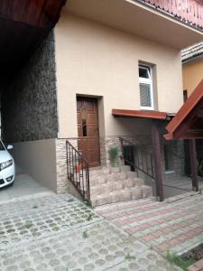 Budova, v ktorej sa apartmán nachádza