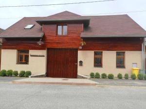 Budova, v ktorej sa apartmán nachádza