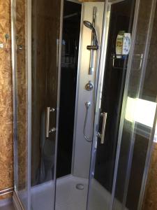 Un baño de Dövared