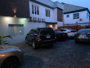 Afbeelding uit fotogalerij van Box Residence Hotel in Lagos