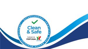 une étiquette pour un logo propre et sûr dans l'établissement Casa do Vale, à Sao Pedro de Tomar
