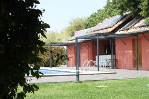 Bazén v ubytování Hotel Boutique Moli El Canyisset nebo v jeho okolí