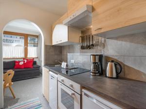A kitchen or kitchenette at Hotel Gänsleit
