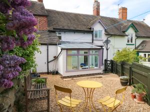 Gallery image of Lavender Cottage in Ilkeston