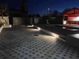 Basen w obiekcie villa flores lub w pobliżu