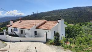 Nespecifikovaný výhled na hory nebo výhled na hory při pohledu z bed and breakfast