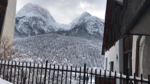 Gallery image of B&B Hotel & Appartements Chasa Valär in Scuol