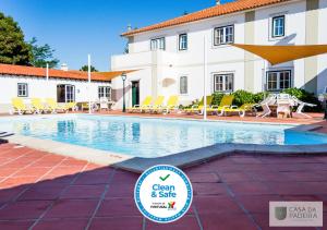 A piscina localizada em Casa Da Padeira - Turismo Rural ou nos arredores