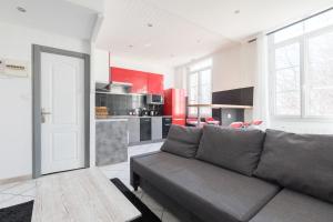 Dapur atau dapur kecil di Ideally placed to visit Toulon + Bright flat - Idéalement placé pour visiter Toulon + Lumineux +18 gambar