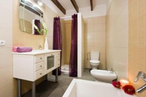 Koupelna v ubytování Sa Creu d´en Vall + 11 fotografií