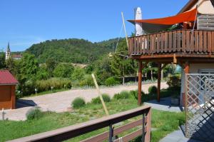 Nespecifikovaný výhled na hory nebo výhled na hory při pohledu z bed and breakfast