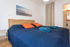 Posteľ alebo postele v izbe v ubytovaní Bright Apartment in Hip & High Quality Neighborhood