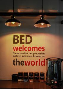 Certifikát, hodnocení, plakát nebo jiný dokument vystavený v ubytování BED Nimman - Adults Only