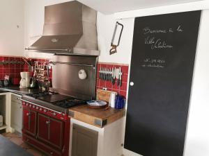 Villa valentinaにあるキッチンまたは簡易キッチン