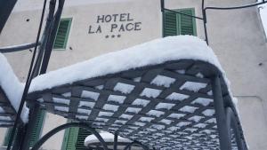Hotel La Pace v zimě