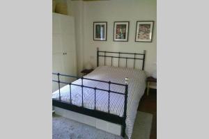 Кровать или кровати в номере Cosy Place