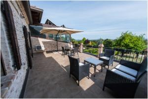 A balcony or terrace at Residenza Collina Riccione Cielo