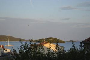 Gallery image of Private studio apartment with a garden and a terrace in Tisno