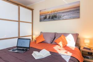 Posteľ alebo postele v izbe v ubytovaní Villa Veronica with great sea view & private pool - calm & relax holidays in Istria