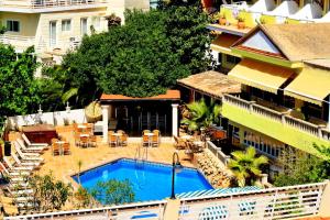 Basen w obiekcie Hotel Manaus lub w pobliżu