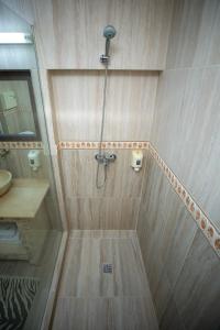 A bathroom at Hotel Select Slobozia