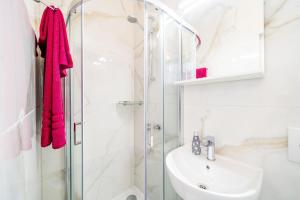 Ένα μπάνιο στο Rooms & Apartments Barišić