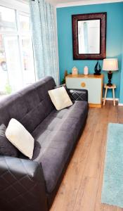 (7St.Mary's)Dreams Serviced Accommodations- Staines/Heathrow