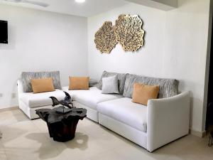 Posezení v ubytování Marina Suites by Andiani Travel