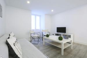 Gallery image of Martintxo by Smiling Rentals in Hondarribia