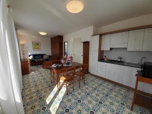 A kitchen or kitchenette at Residence L'Ulivo